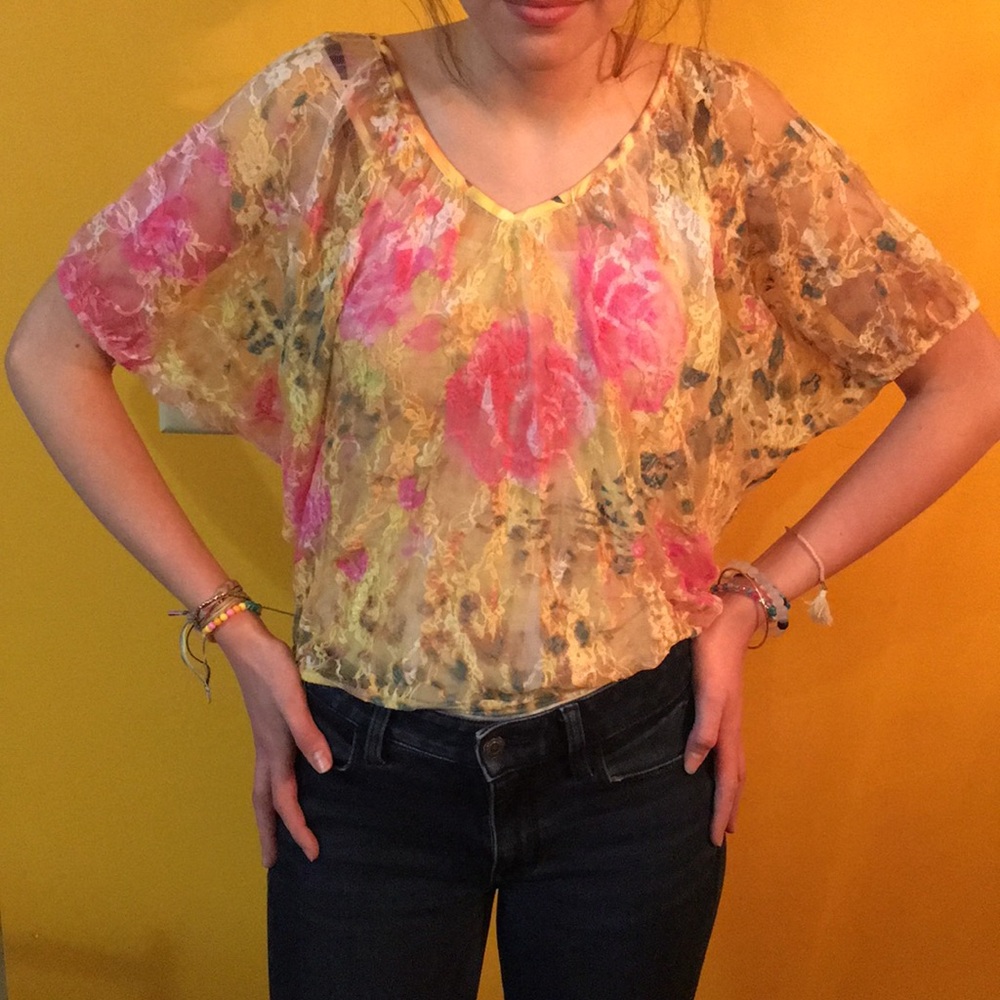 Lace crop top